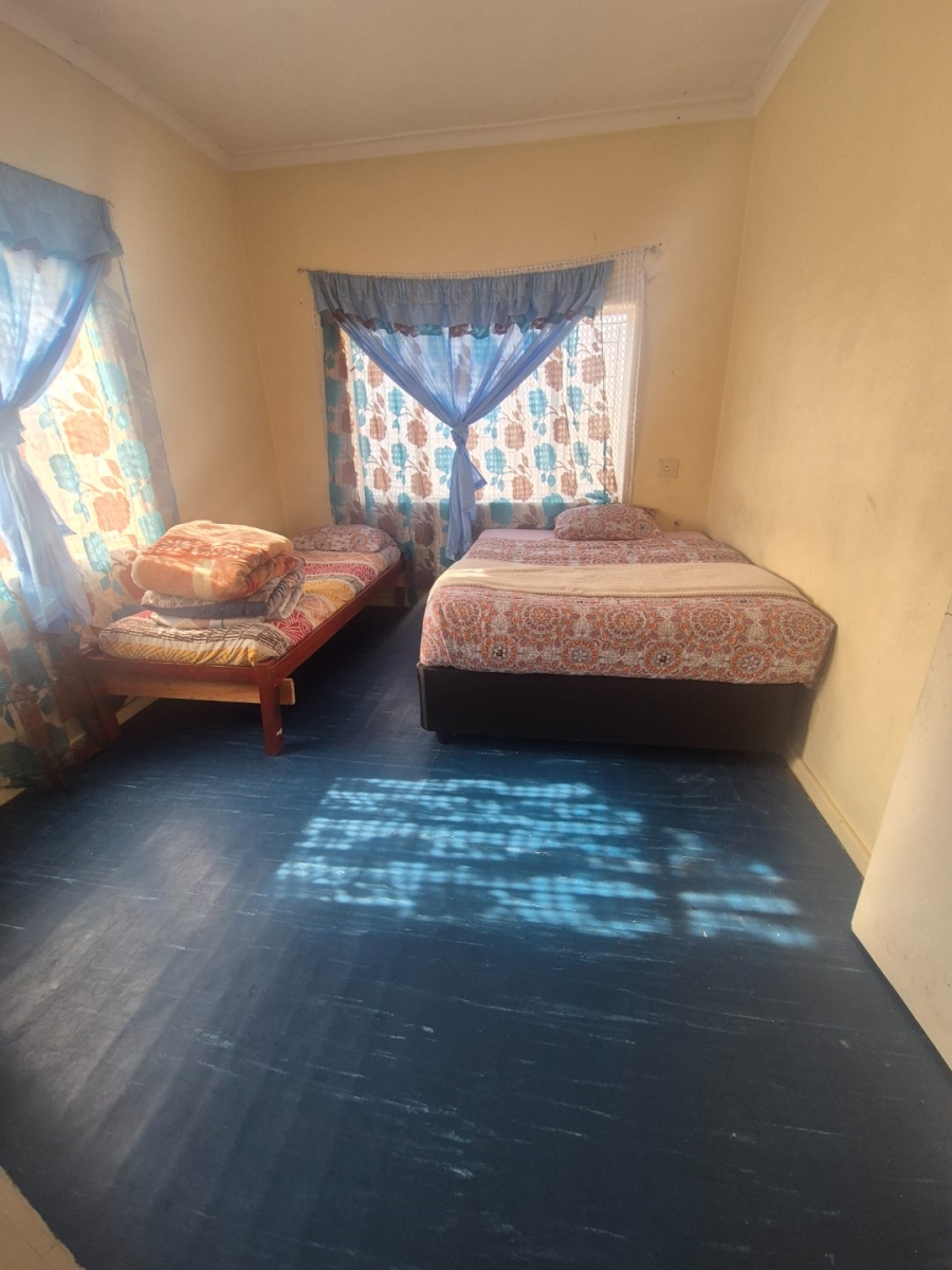 5 Bedroom Property for Sale in Uitenhage Upper Central Eastern Cape